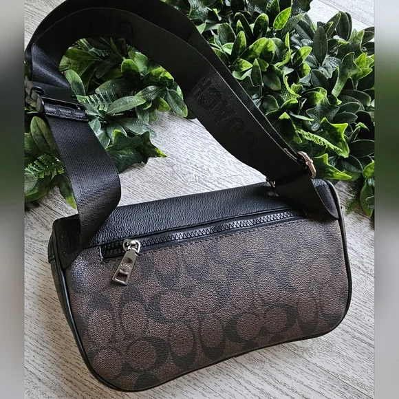 Coach Black and Brown Belt Bag - Picture 5 of 7